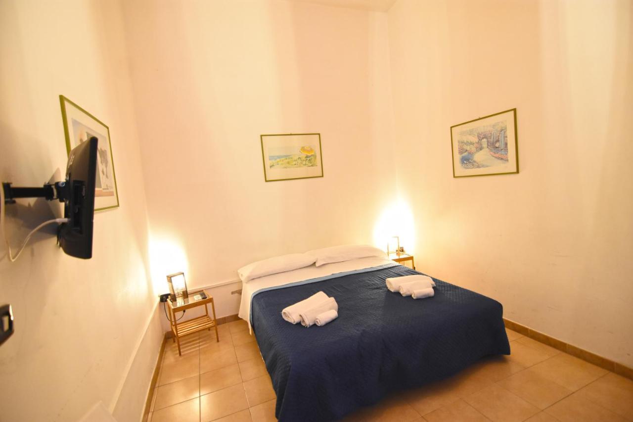 נאפולי Iside Apartment מראה חיצוני תמונה