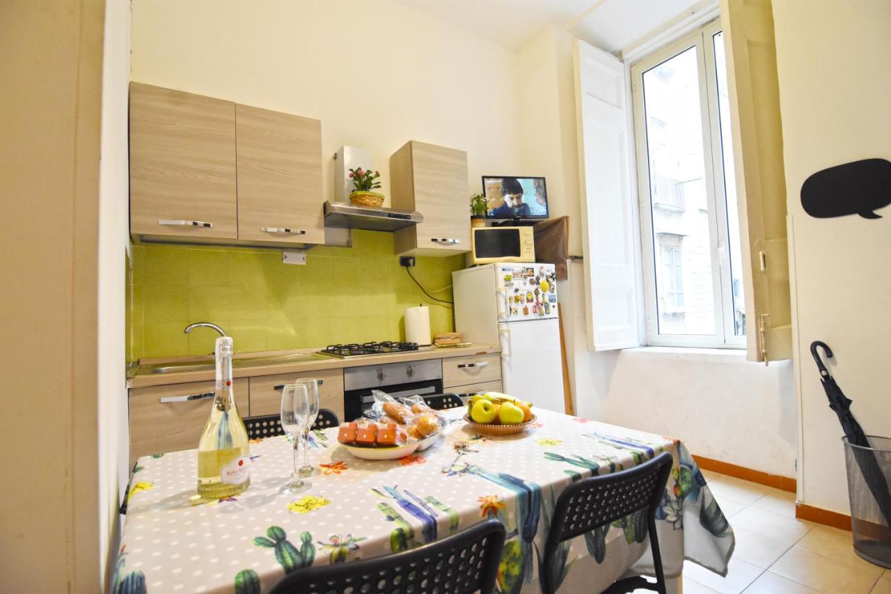 נאפולי Iside Apartment מראה חיצוני תמונה