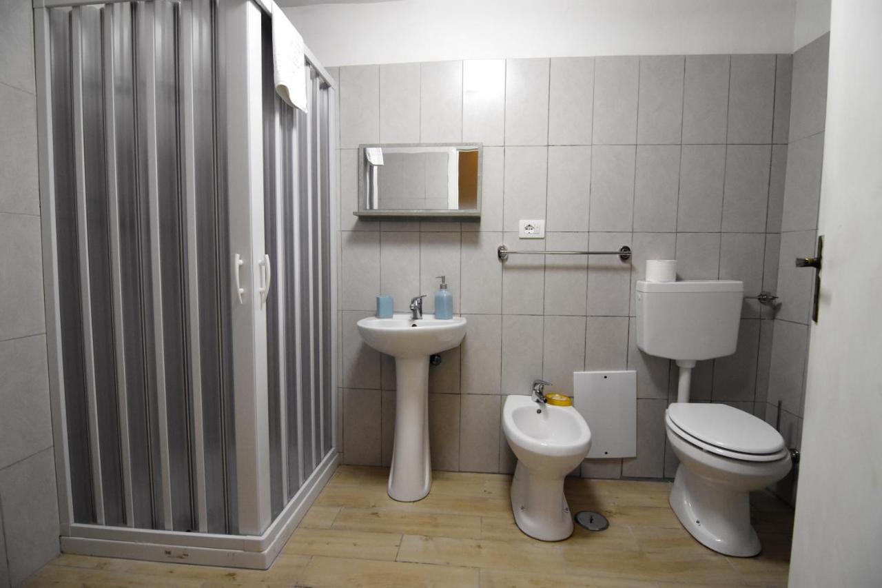 נאפולי Iside Apartment מראה חיצוני תמונה